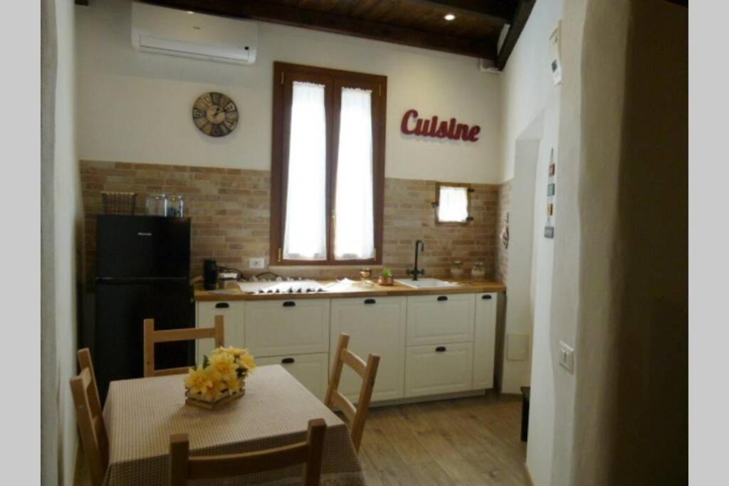 Апартаменты Casa Cabiria Тиволи Экстерьер фото